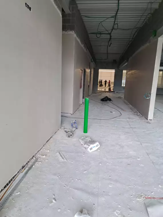 PHOTO-2024-05-29-14-46-10 (2) -  - Bouw indoorhal Veurne